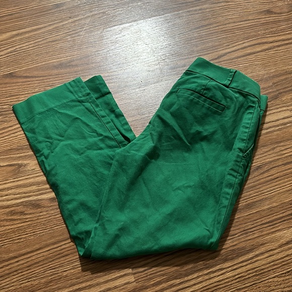 Banana Republic Women’s Green Capri - Picture 1 of 6